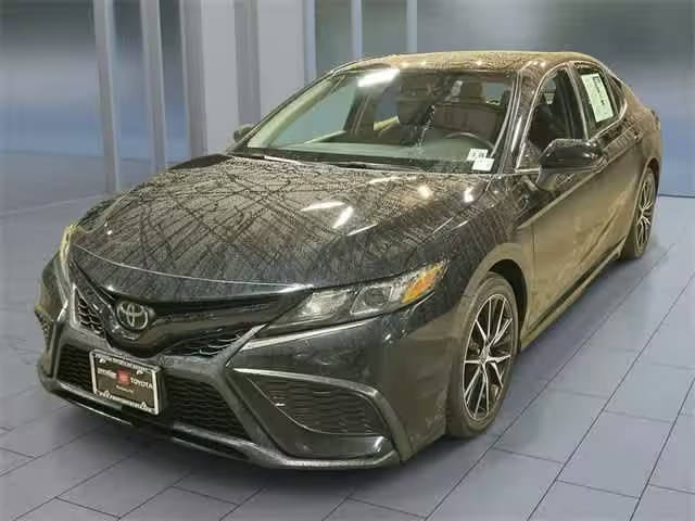 2021 Toyota Camry SE AWD photo