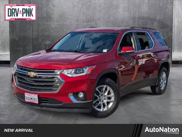 2021 Chevrolet Traverse LT Cloth FWD photo