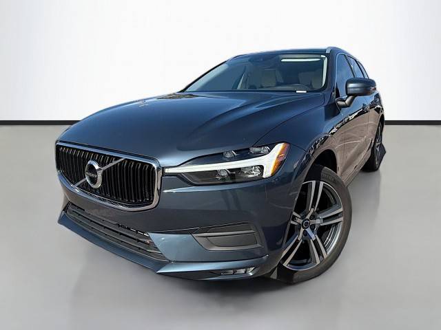 2021 Volvo XC60 Momentum FWD photo