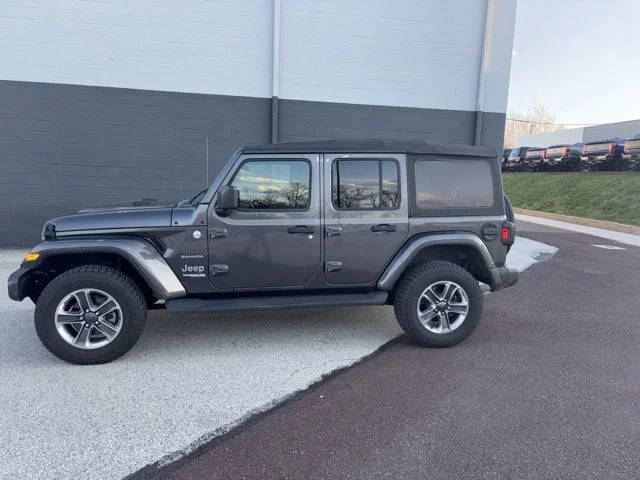 2021 Jeep Wrangler Unlimited Unlimited Sahara 4WD photo