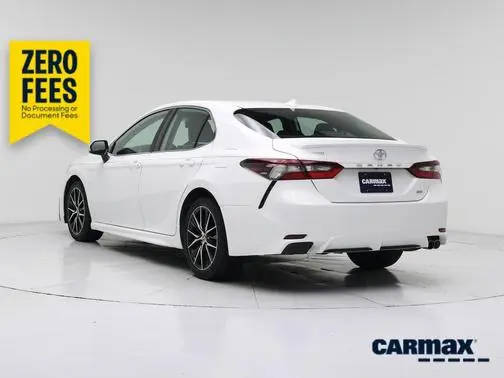 2021 Toyota Camry SE FWD photo