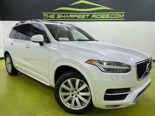 2016 Volvo XC90 T6 Momentum AWD photo