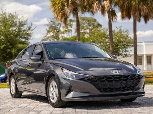 2021 Hyundai Elantra SE FWD photo