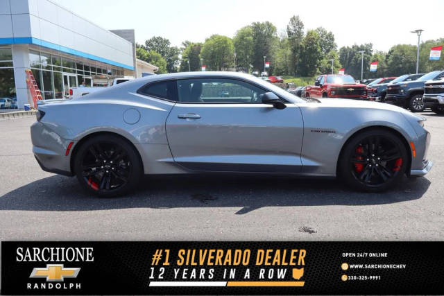 2021 Chevrolet Camaro LT1 RWD photo