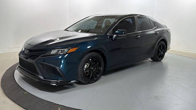 2021 Toyota Camry SE FWD photo