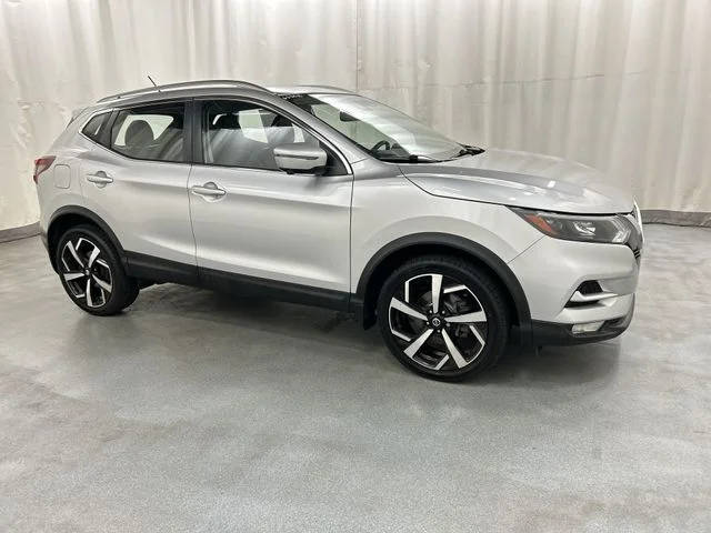 2021 Nissan Rogue Sport SL AWD photo