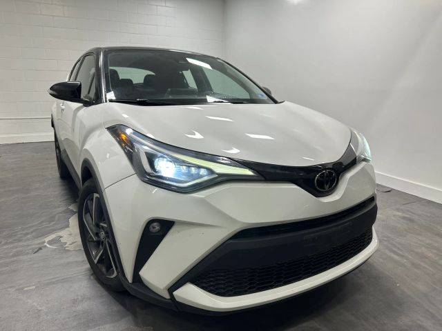 2021 Toyota C-HR Limited FWD photo