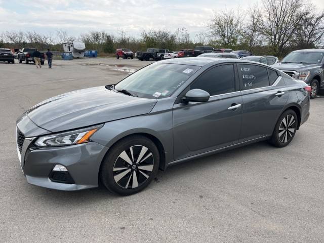 2021 Nissan Altima 2.5 SV FWD photo