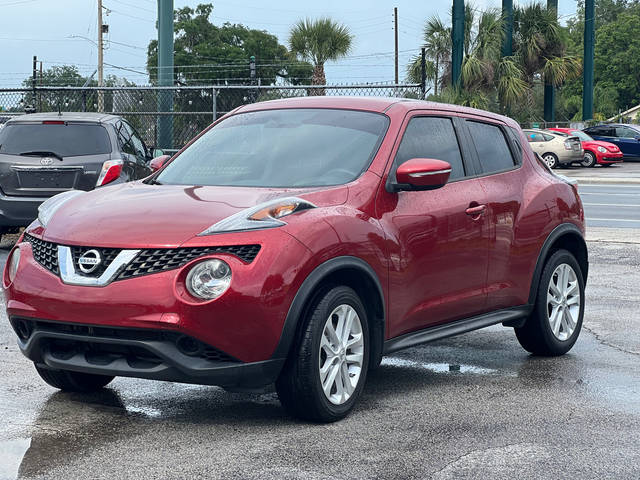 2015 Nissan Juke S FWD photo