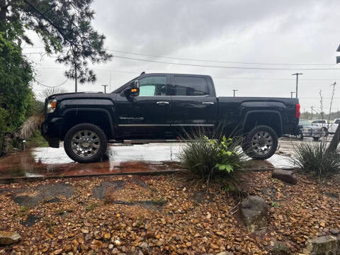 2017 GMC Sierra 2500HD Denali 4WD photo