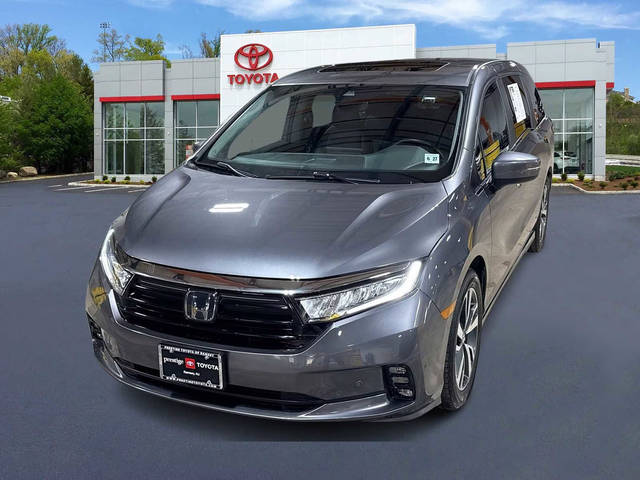 2022 Honda Odyssey Touring FWD photo