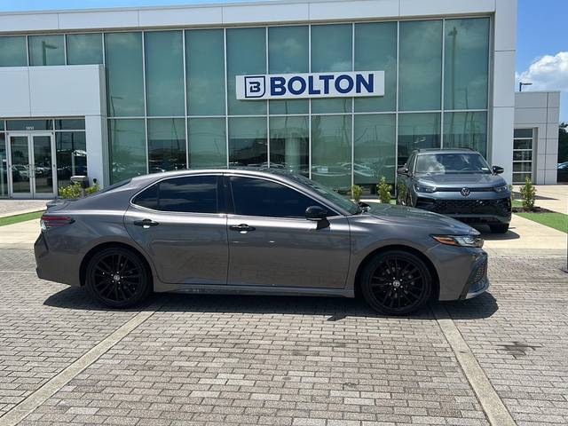 2021 Toyota Camry XSE FWD photo