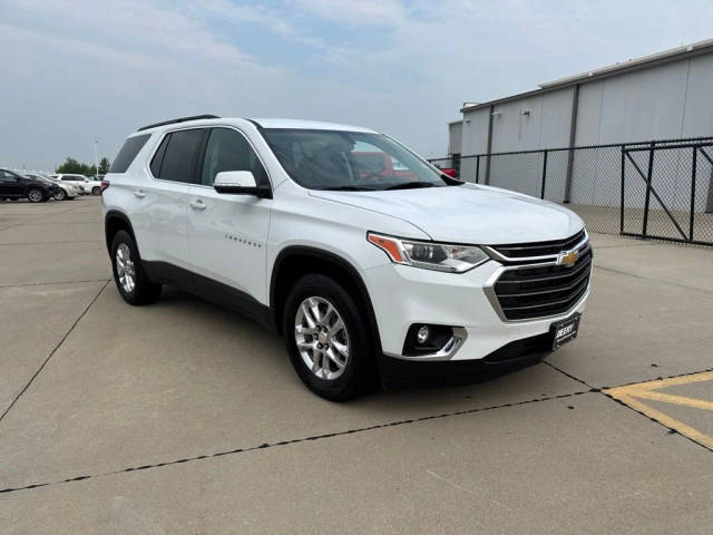 2021 Chevrolet Traverse LT Cloth FWD photo