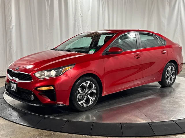 2021 Kia Forte LXS FWD photo