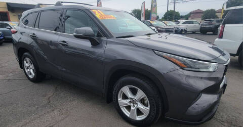 2021 Toyota Highlander L FWD photo