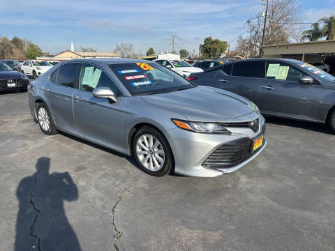 2020 Toyota Camry LE FWD photo