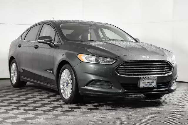 2015 Ford Fusion SE Hybrid FWD photo