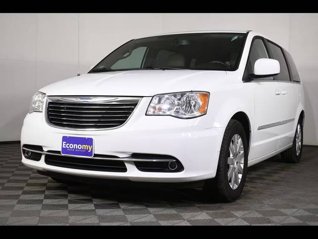 2015 Chrysler Town and Country Touring FWD photo