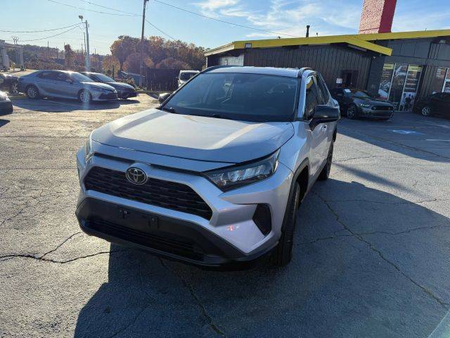 2021 Toyota RAV4 LE FWD photo