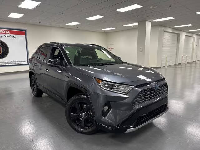 2021 Toyota RAV4 Hybrid XSE AWD photo