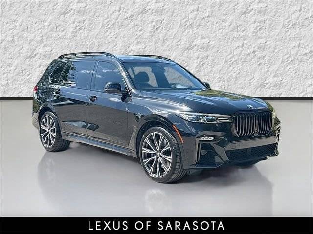 2021 BMW X7 M50i AWD photo