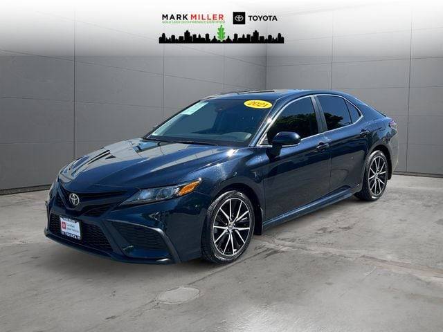2021 Toyota Camry SE AWD photo