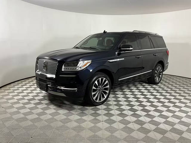 2021 Lincoln Navigator Reserve RWD photo