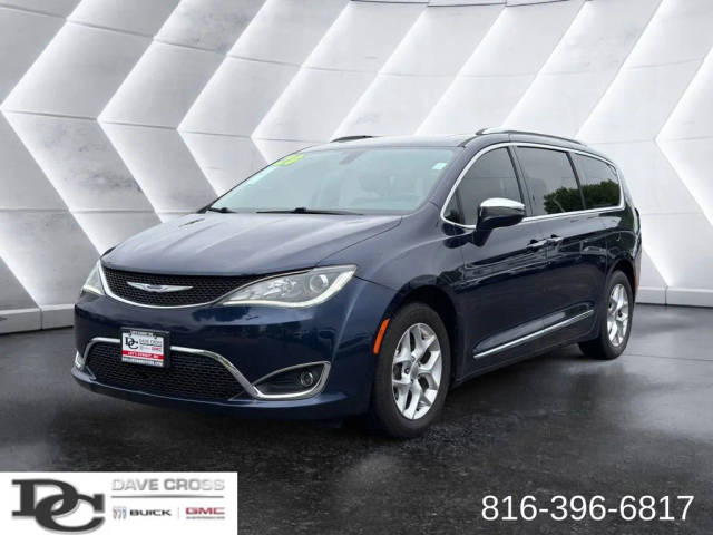 2020 Chrysler Pacifica Minivan Limited FWD photo