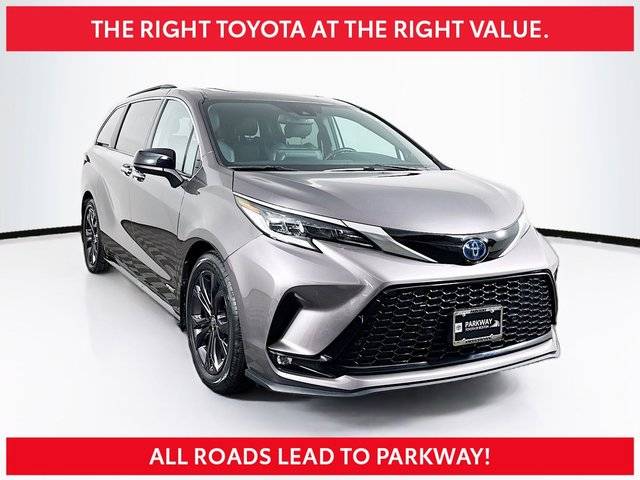 2021 Toyota Sienna XSE FWD photo