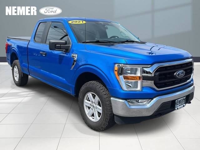2021 Ford F-150 XLT 4WD photo