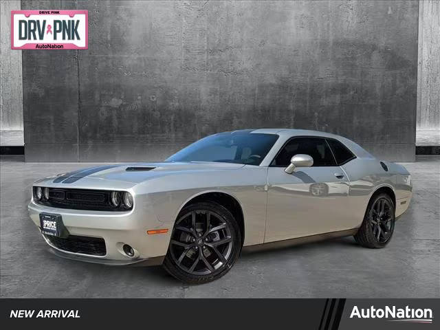 2021 Dodge Challenger SXT RWD photo