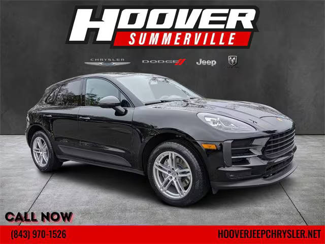 2021 Porsche Macan  AWD photo