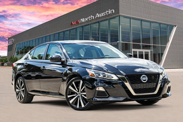 2021 Nissan Altima 2.5 SR AWD photo