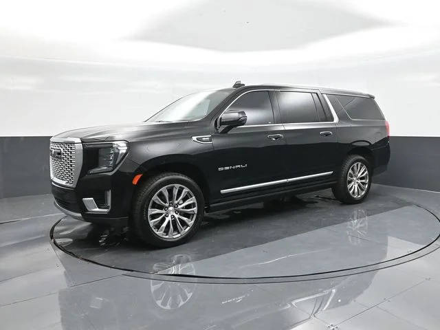 2021 GMC Yukon XL Denali 4WD photo
