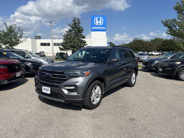 2021 Ford Explorer XLT 4WD photo