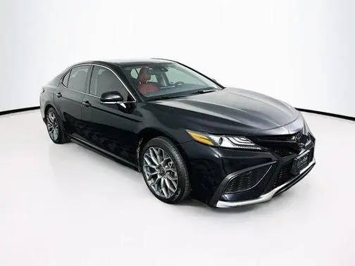 2021 Toyota Camry XSE FWD photo