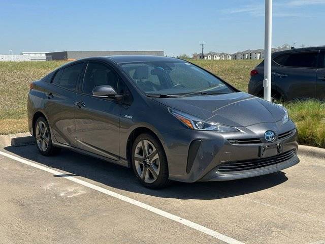 2021 Toyota Prius XLE FWD photo