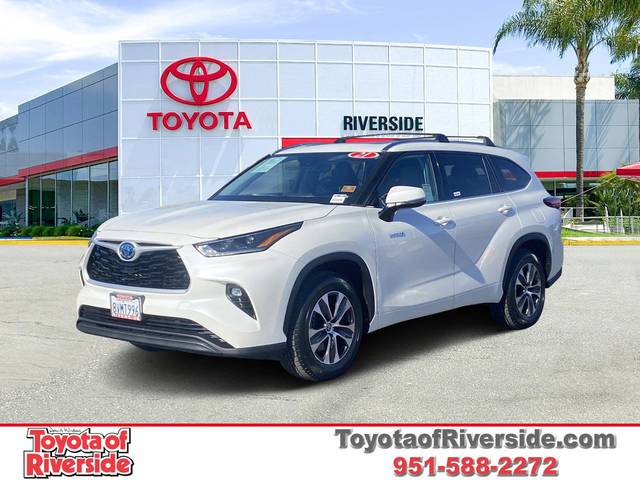 2021 Toyota Highlander Hybrid XLE FWD photo