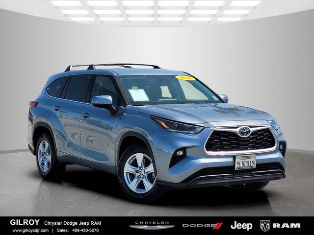 2021 Toyota Highlander LE FWD photo