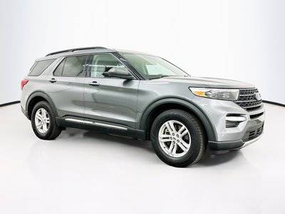 2021 Ford Explorer XLT 4WD photo