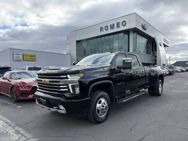 2021 Chevrolet Silverado 3500HD High Country 4WD photo