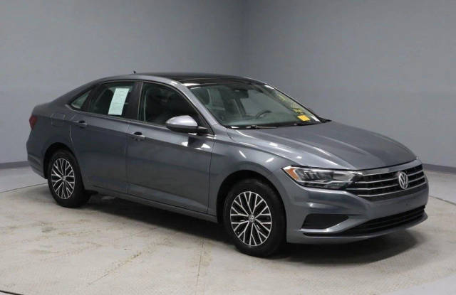 2021 Volkswagen Jetta SE FWD photo