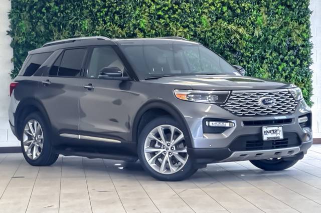2021 Ford Explorer Platinum 4WD photo