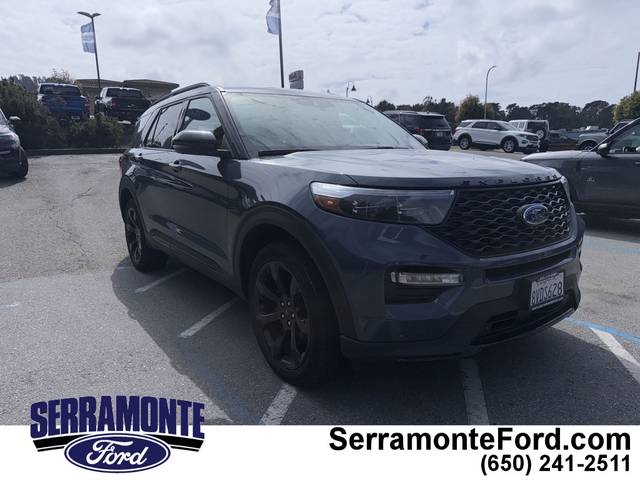 2021 Ford Explorer ST 4WD photo