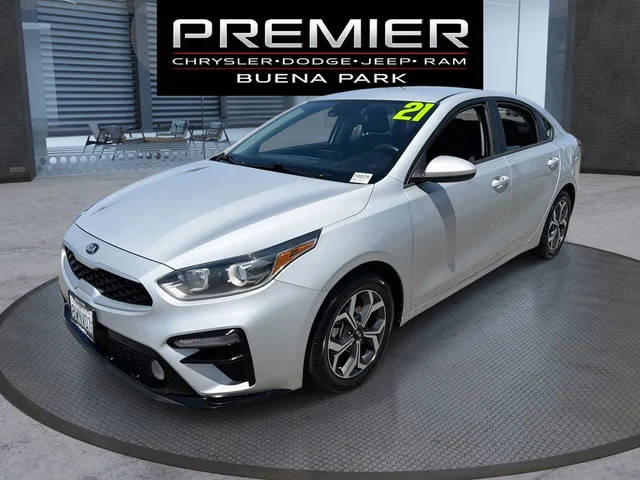 2021 Kia Forte LXS FWD photo