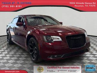 2019 Chrysler 300 300S RWD photo