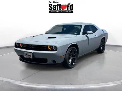 2021 Dodge Challenger SXT RWD photo
