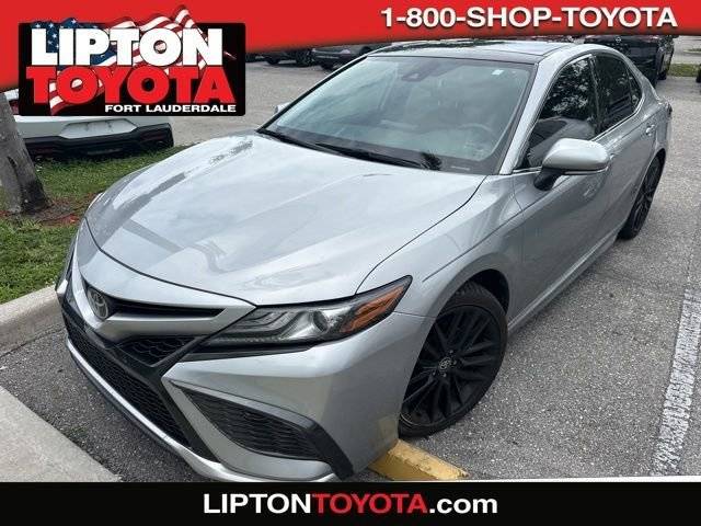 2021 Toyota Camry XSE FWD photo