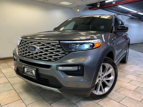 2021 Ford Explorer Platinum 4WD photo