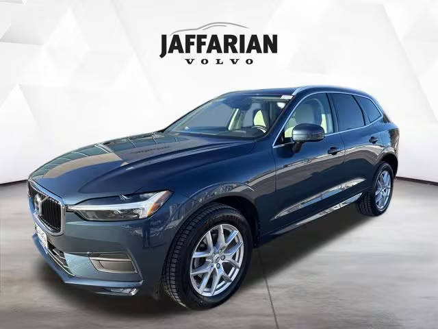 2021 Volvo XC60 Momentum AWD photo